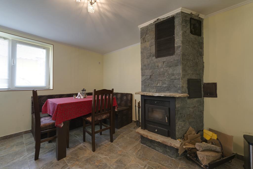 Marinovata Kashta Guest House Veliki Preslav Exteriér fotografie